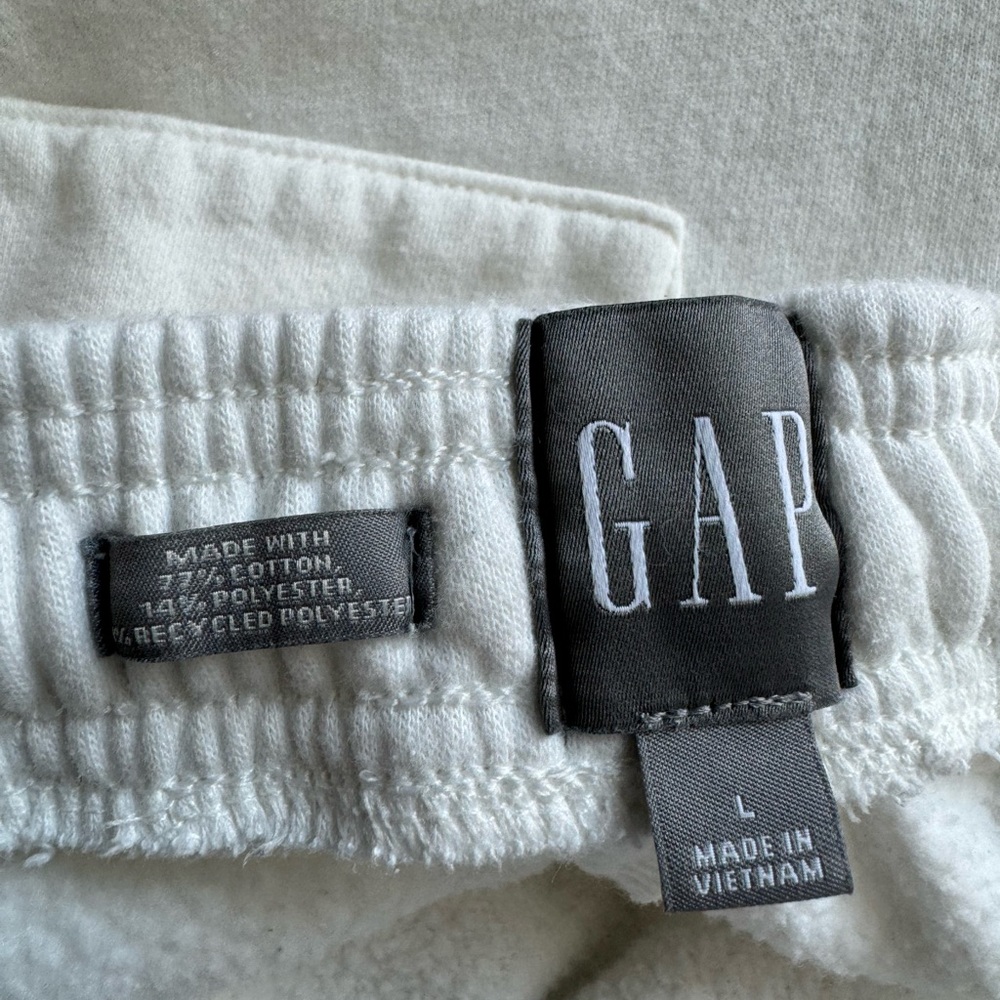GAP White Sweatpants - Picture 4 of 4